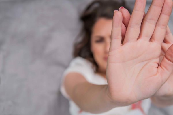 COVID 19 : lutter contre les violences faites aux femmes en période de confinement
